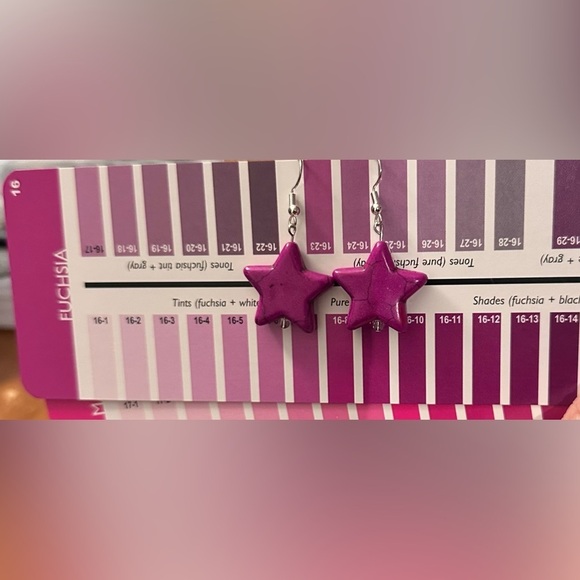 Howalite Fuchsia star earrings handmade - Picture 5 of 5